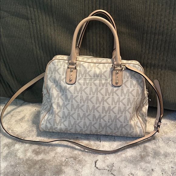 Michael Kors Monogram Beige Satchel - Picture 2 of 3